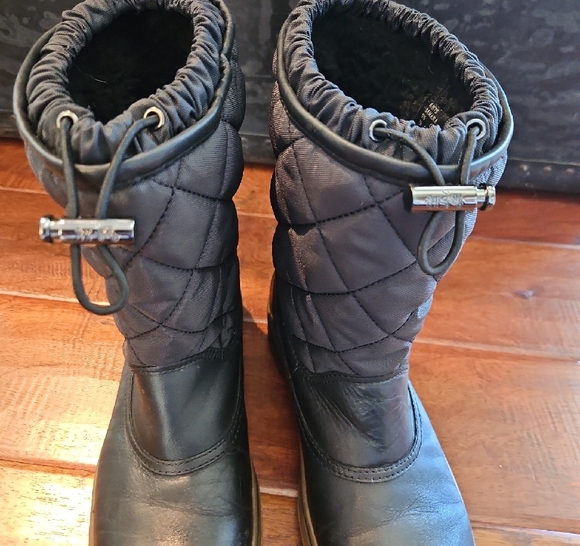 Coach Quilted Black Winter Boots - Picture 4 of 7